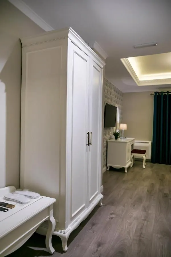 Legacy Boutique Hotel Korce