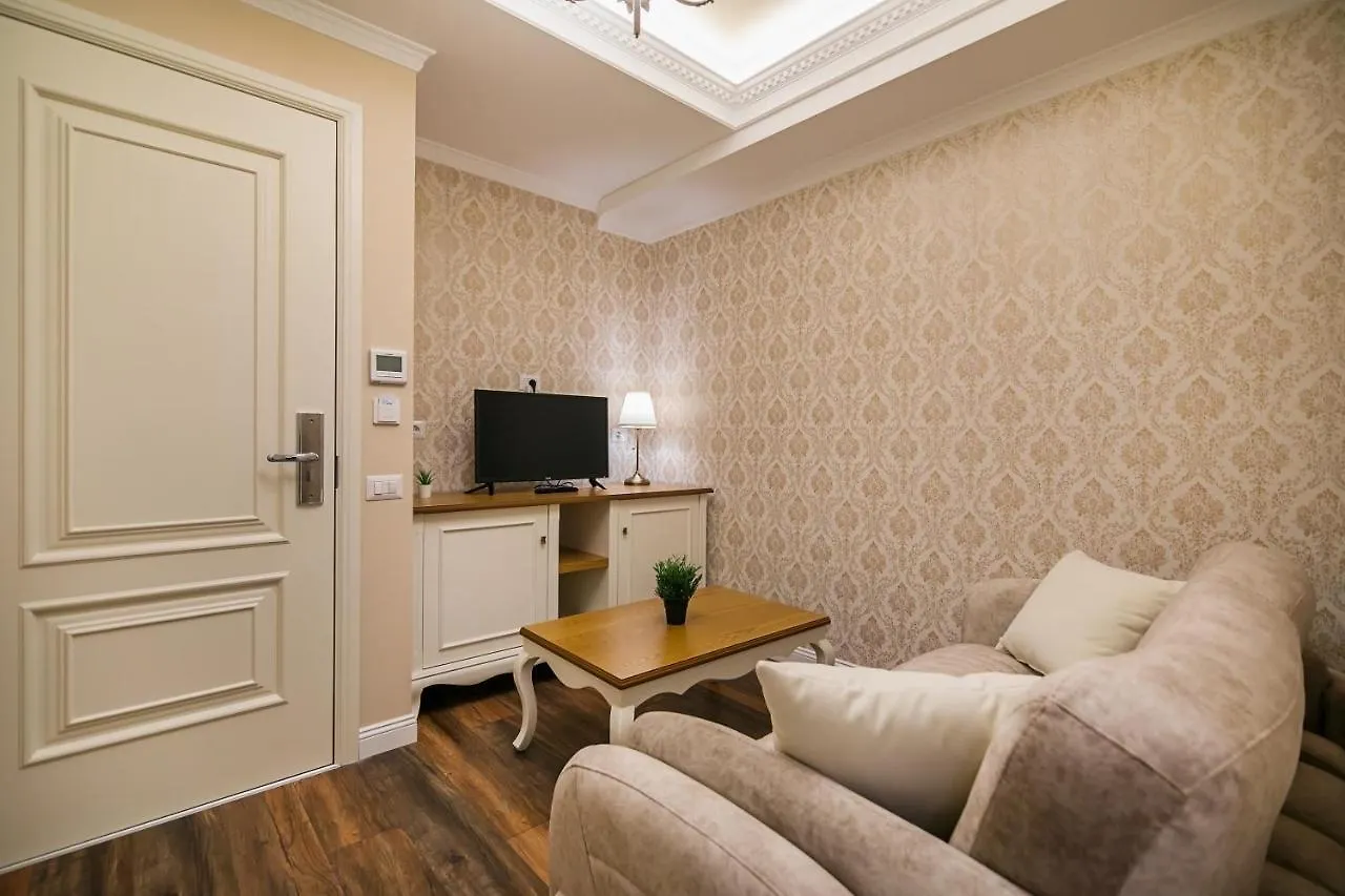 Legacy Boutique Hotel Korce