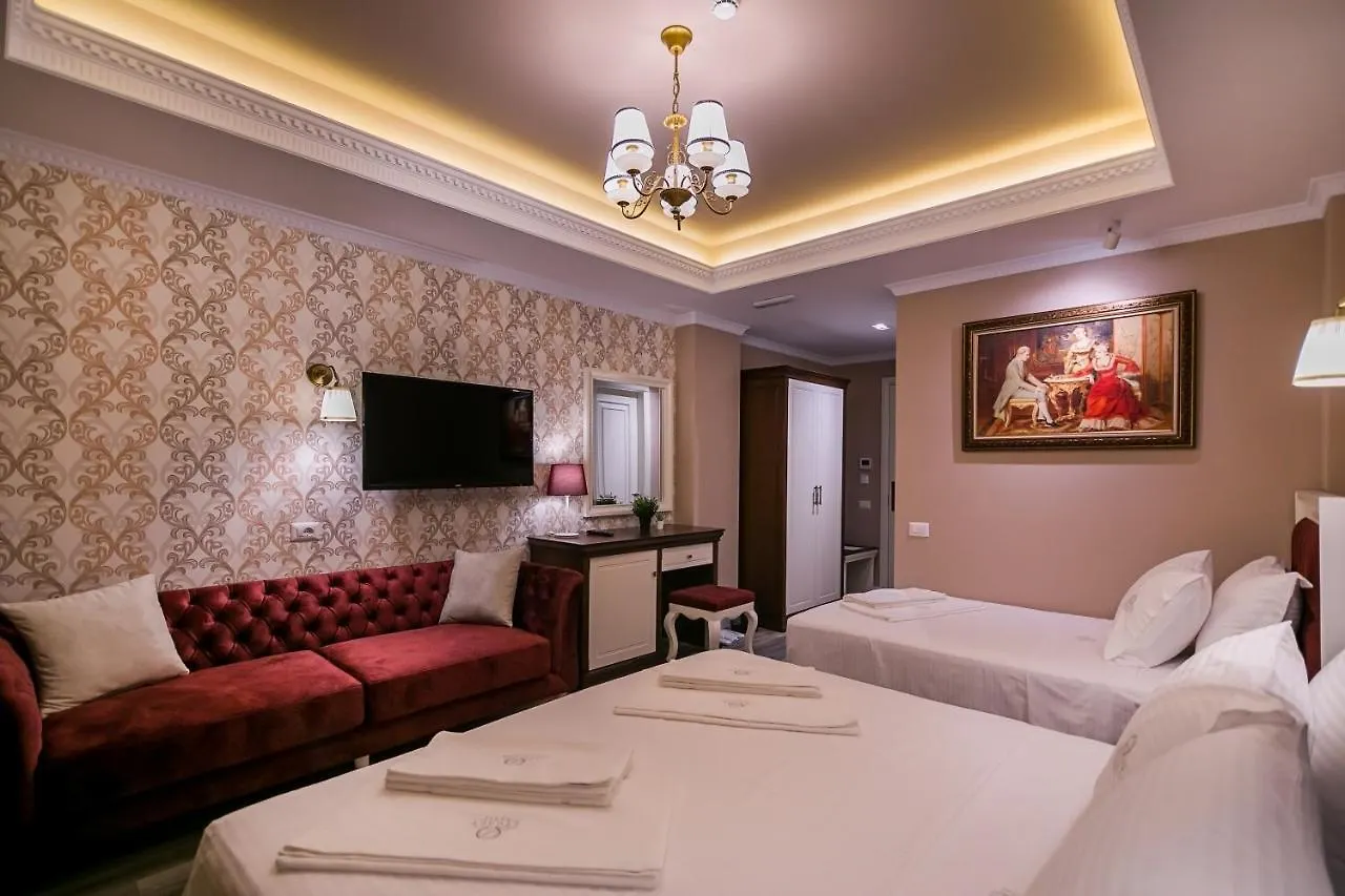 Legacy Boutique Hotel Korce 4*,